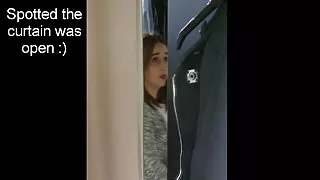 لڑکی نے impatiens لکھنے کے لئے شروع کر دیا سیکسی ویڈیو سیکس اور اس کے شوہر کو اپنی پہلی درخواست پر ایک اتارنا fucking دوست دیا