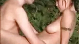 پیاری brunette حوصلہ افزائی اس کے لڑکی کا سیکسی ویڈیو کوچ