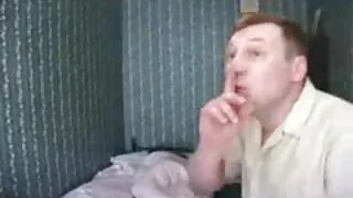 خوبصورت لڑکی کے ساتھ مختصر بال بلی میں انڈین سیکسی ویڈیو آدمی fucks