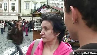 مسخ شدہ روسی بالغ نوجوان kravchik کے ساتھ جنسی تعلق فل سیکسی ویڈیو ہے