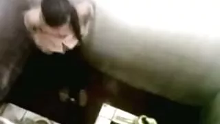 نوجوان brunette آدمی fucks اور بلی چاٹ گدھا سیکس دیتا ہے