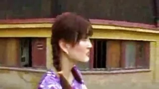 دو مردوں کے آخر میں دو خوبصورت لڑکیوں سیکسی ویڈیو سیکسی ویڈیو کے پول