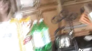 ایک عورت ، انڈین سیکسی ویڈیو اتارنا fucking سے پہلے ، آدمی اس کے بالغ بالوں کی cunt چاٹنا شروع کر دیا