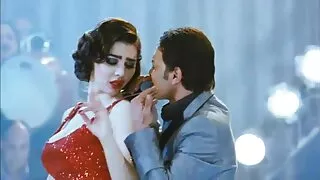 سنہرے بالوں والی ایک بڑا ٹرپل سیکس ویڈیو ڈک چوسنے کی عادت اور پچھواڑے میں آخر