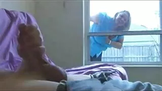 ایک نوجوان fucks کسی اور کی بیوی کی ادائیگی اس کے لئے اس کے فل سیکسی ویڈیو شوہر