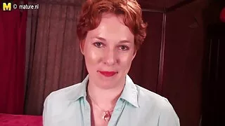 لڑکی ایک انڈین سیکسی ویڈیو چالاک ڈرائیور کے مرگا کی طرف سے گاڑی میں چوسا