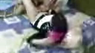 سینگ ماں بیٹے کے فل سیکسی ویڈیو گھر میں بستر پر